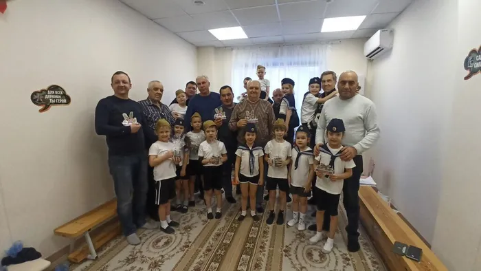 День защитника Отечества 8